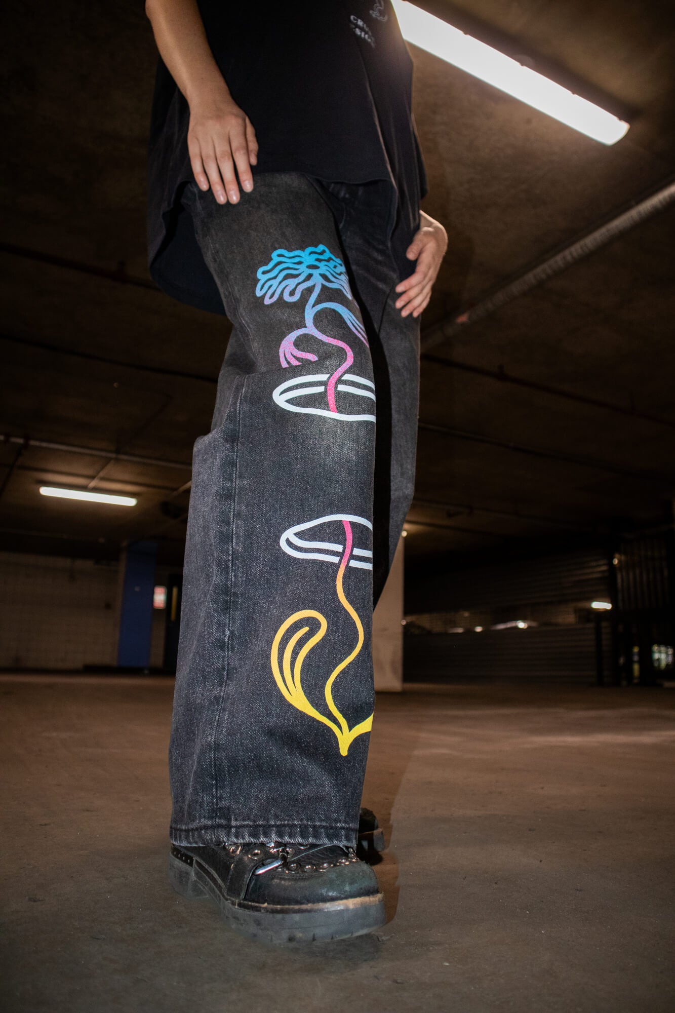 Portal Jeans (Color design) worn by model